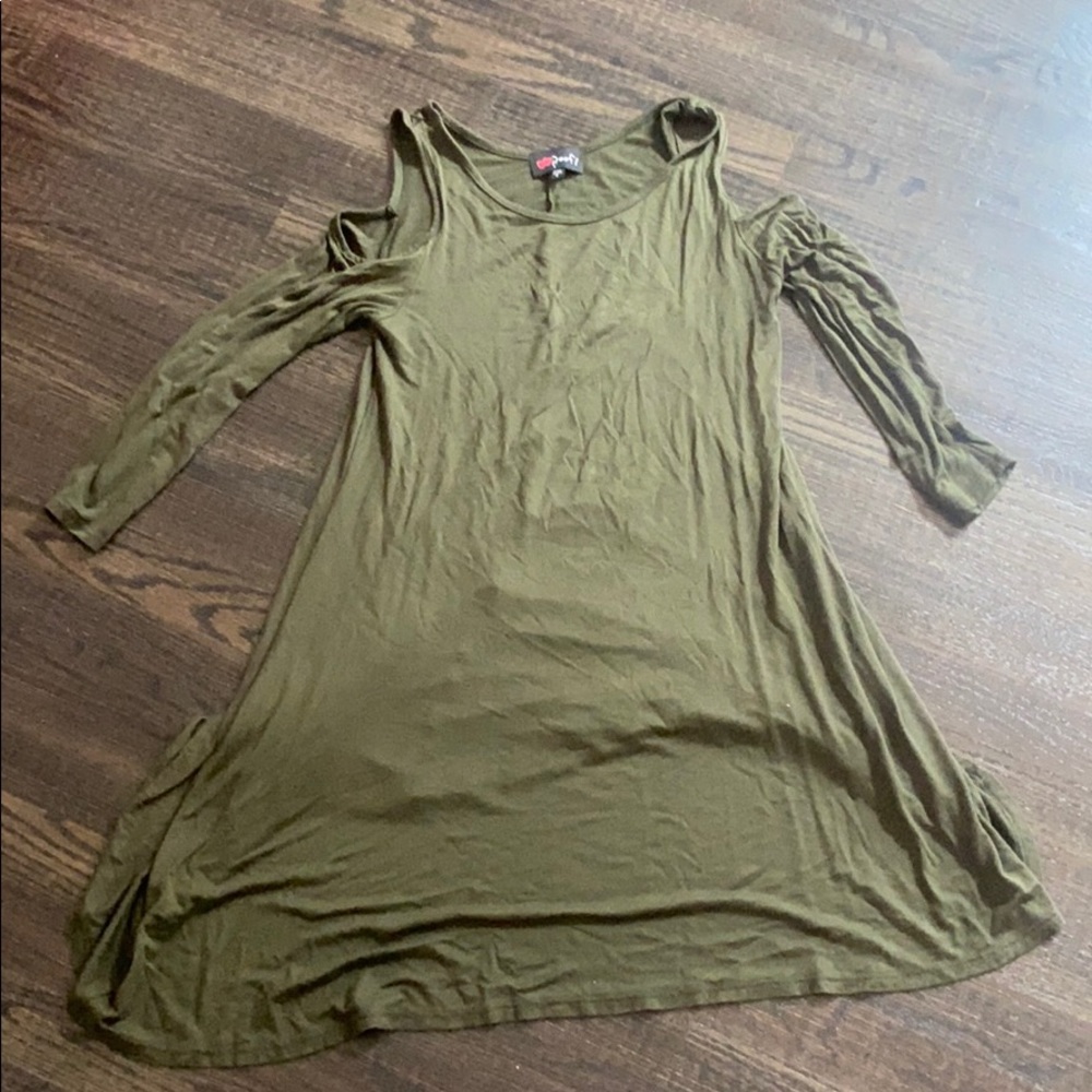 Green cut out sleeve dress Sz: small
